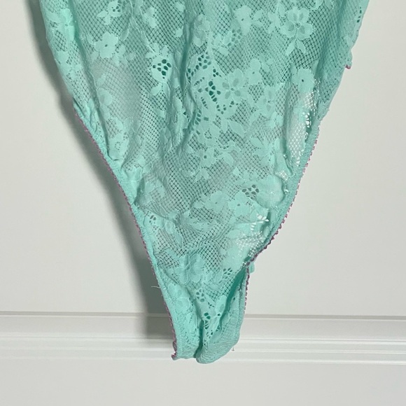 New! Victoria's Secret Waterfall Tease Lace Unlined Demi Bodysuit 47410 - Picture 4 of 14